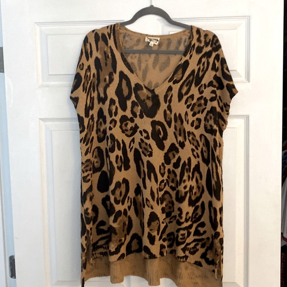 Show Me Your Mumu leopard sweater Large - Picture 1 of 2